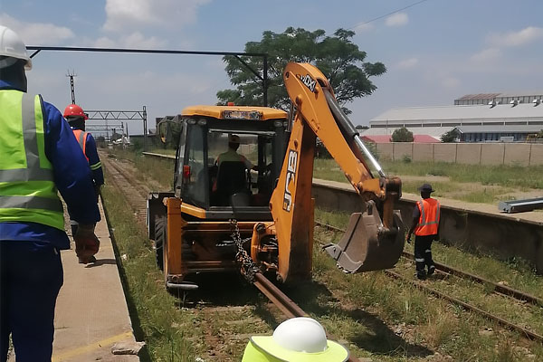 Rail pulling